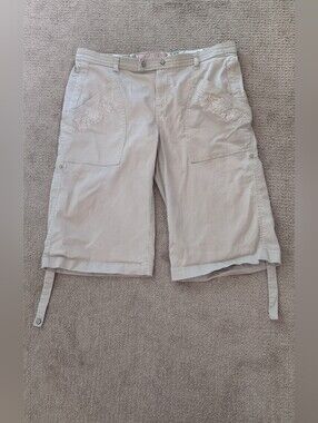 Candies Junior High Waisted Embroidered Tan Shorts